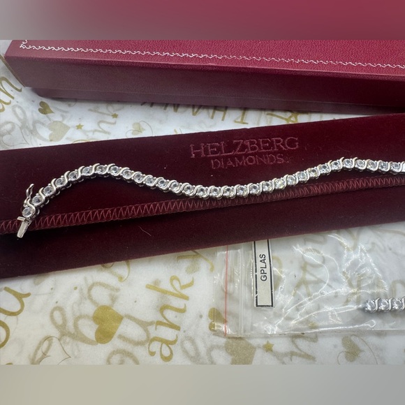 Helzberg diamonds 7.5” sterling silver white sapphire bracelet - Picture 4 of 14